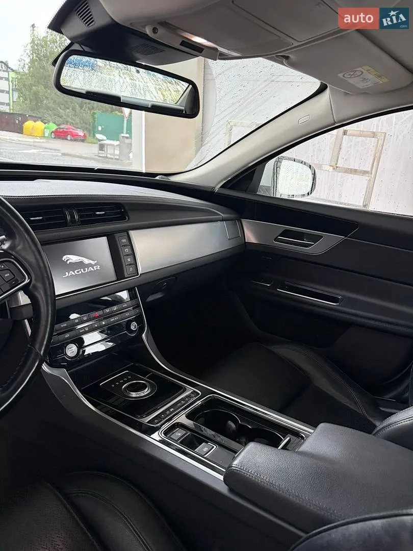 2016 Jaguar XF - мініатюра 7