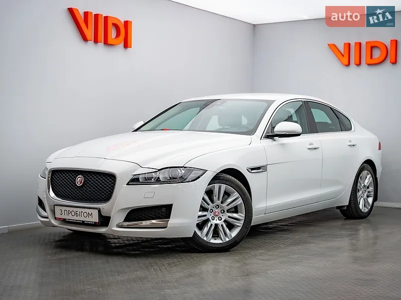 Jaguar XF