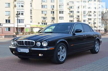 Седан Jaguar XJ 2004 в Киеве