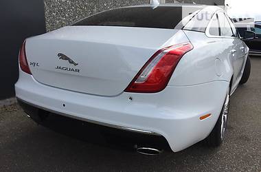 Седан Jaguar XJ 2017 в Киеве