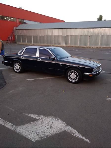 Седан Jaguar XJ 1988 в Одессе