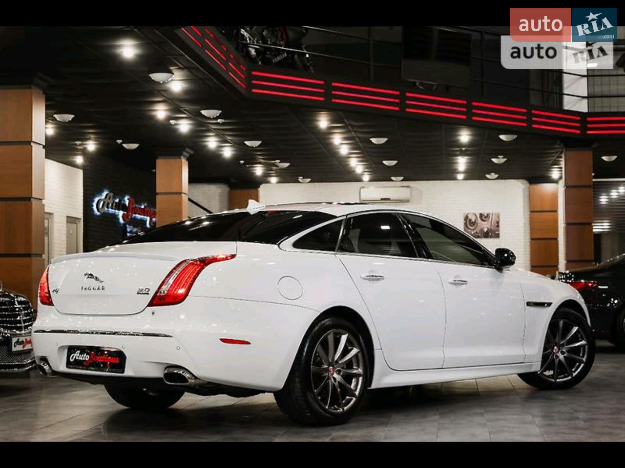2013 Jaguar XJ - мініатюра 6