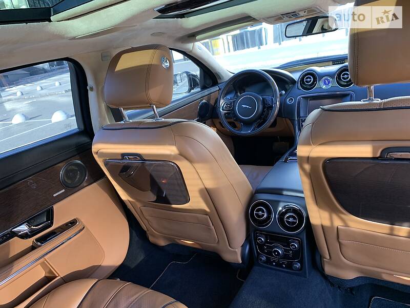 Седан Jaguar XJ 2010 в Києві