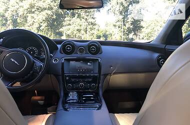 Седан Jaguar XJ 2016 в Києві