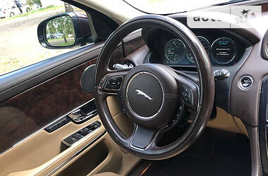 Седан Jaguar XJ 2012 в Киеве