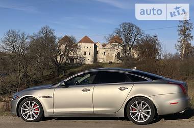 Седан Jaguar XJ 2013 в Львове