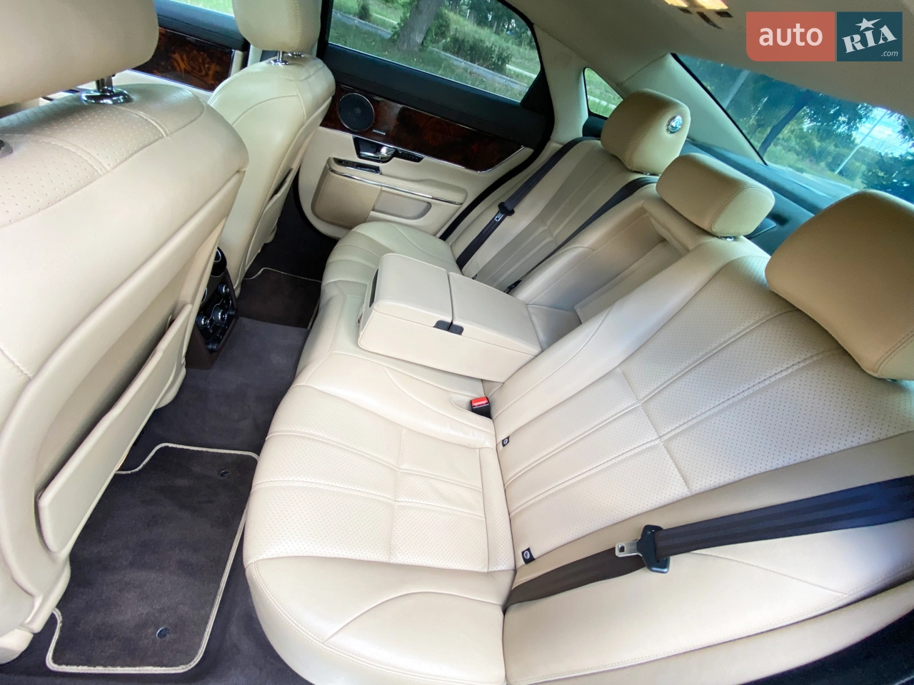 2013 Jaguar XJ - мініатюра 12