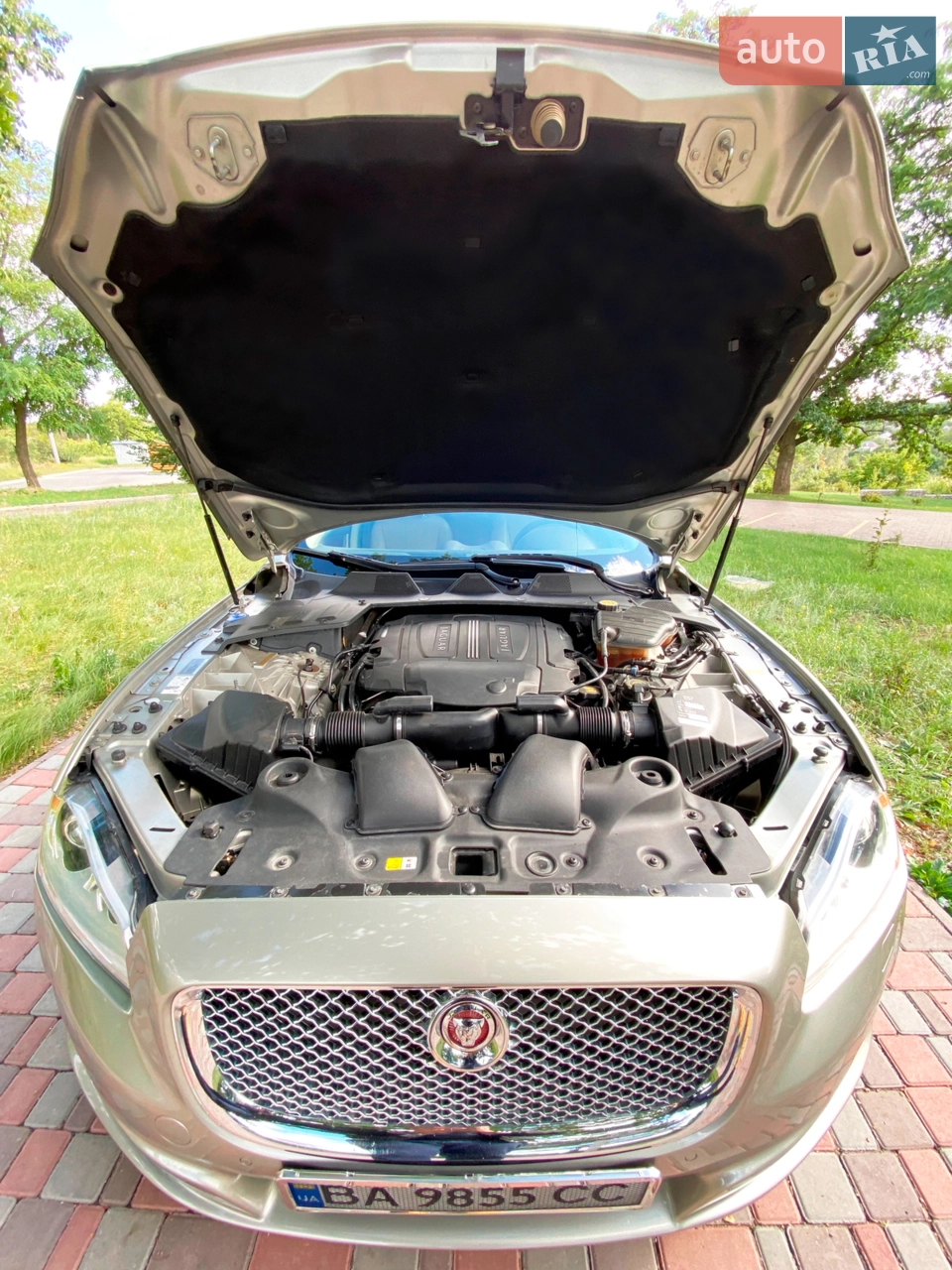 2013 Jaguar XJ - мініатюра 36