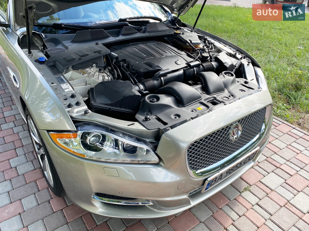 2013 Jaguar XJ - мініатюра 20