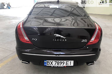 Седан Jaguar XJ 2013 в Хмельницком