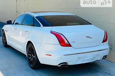 Седан Jaguar XJ 2012 в Вольнянске