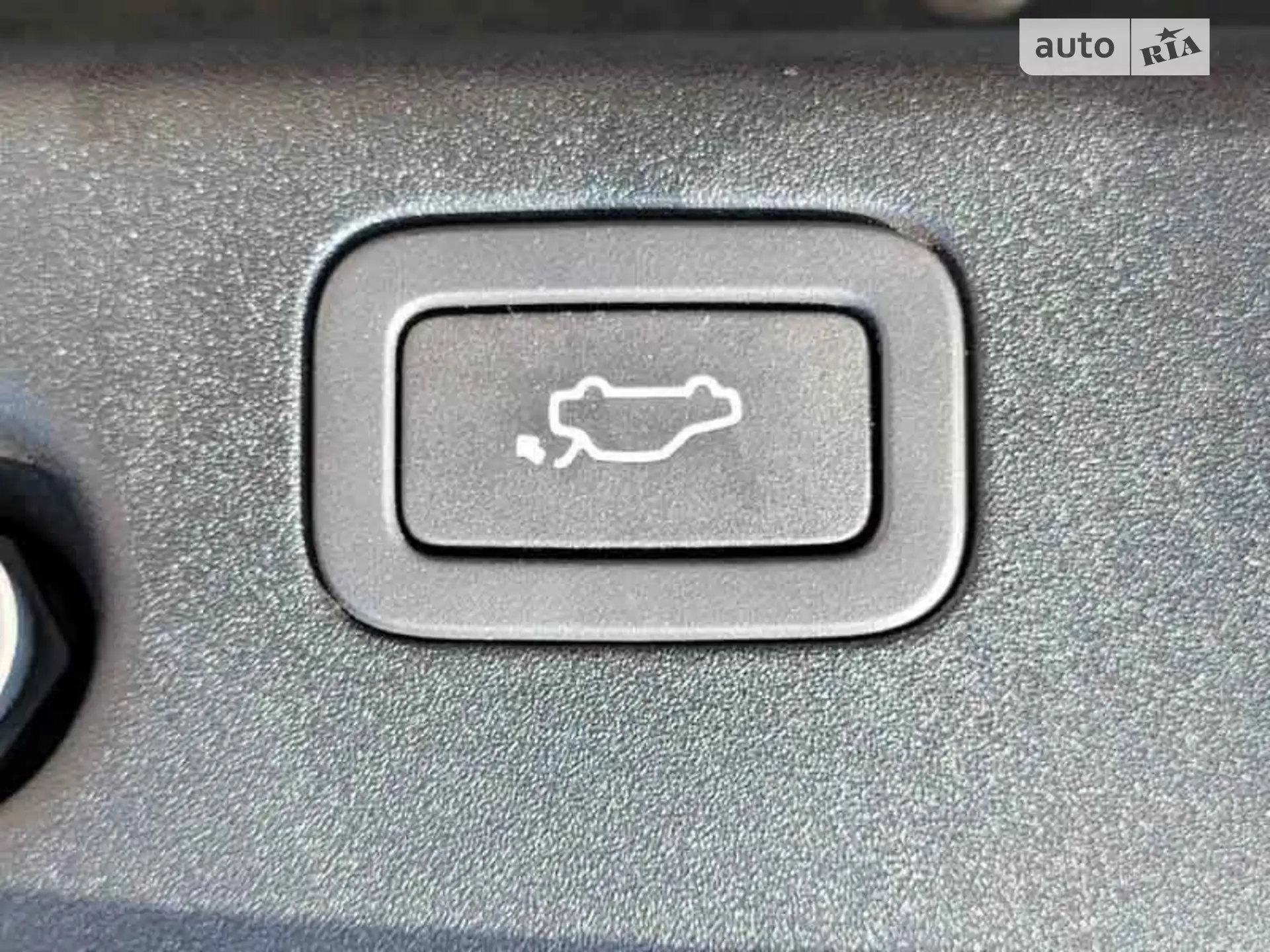 2010 Jaguar XJ - мініатюра 18