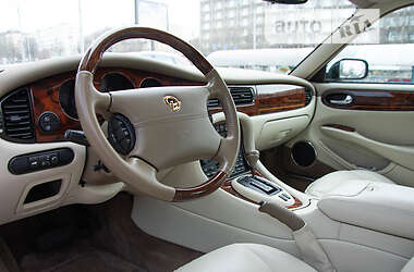 Седан Jaguar XJ 1998 в Києві