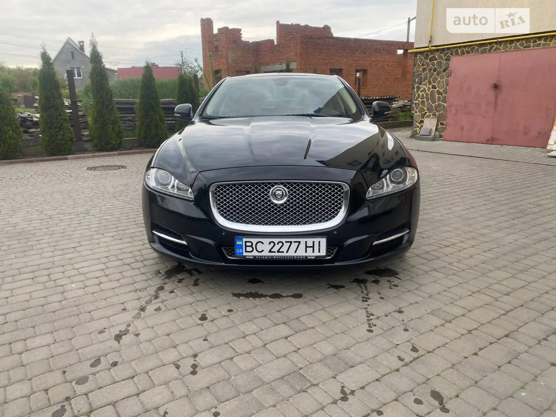 2011 Jaguar XJ - мініатюра 2
