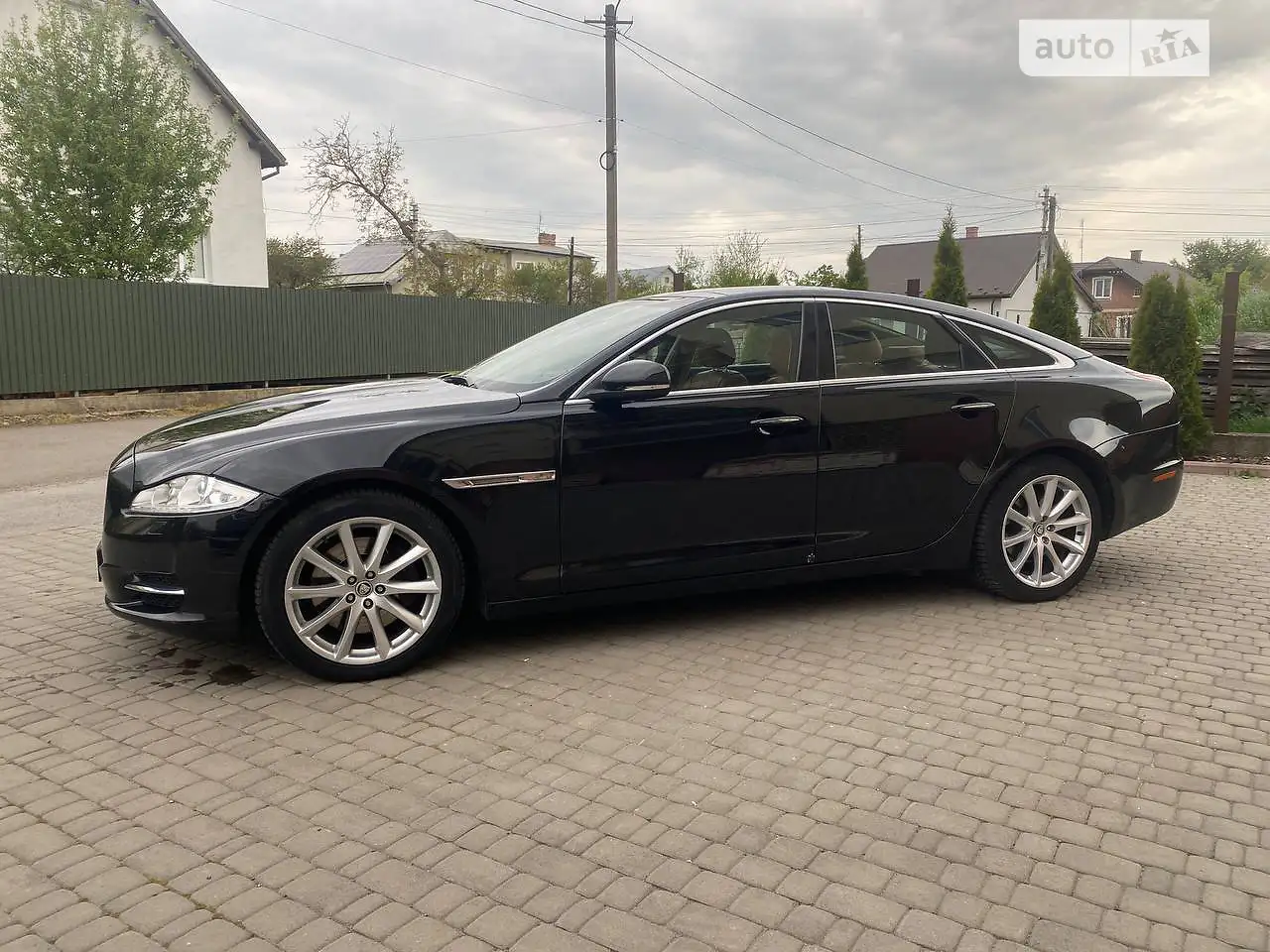2011 Jaguar XJ - мініатюра 10