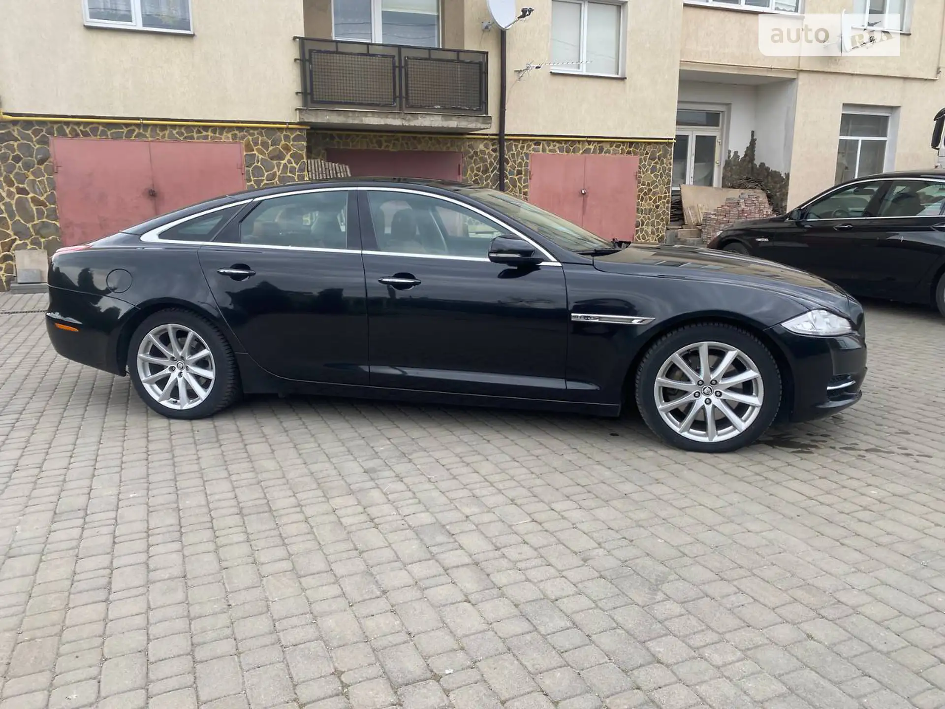 2011 Jaguar XJ - мініатюра 14