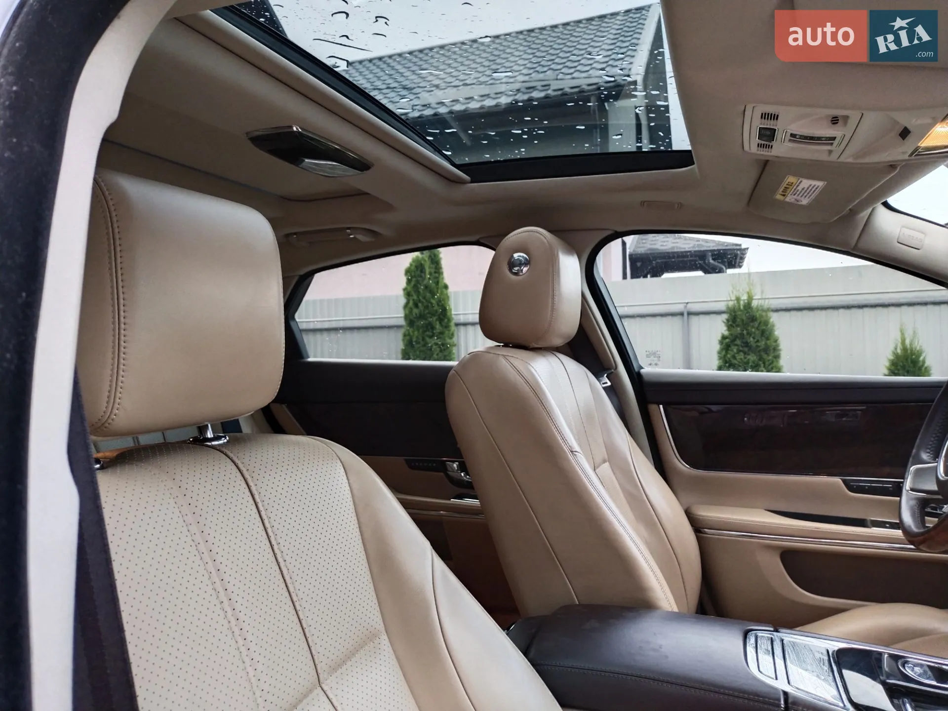2011 Jaguar XJ - мініатюра 8