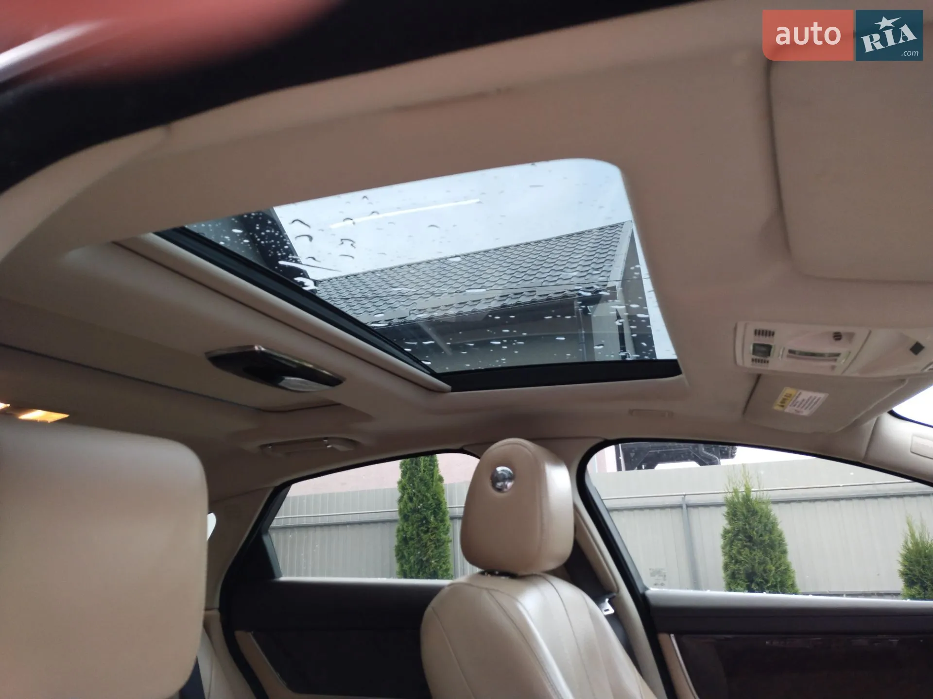 2011 Jaguar XJ - мініатюра 5