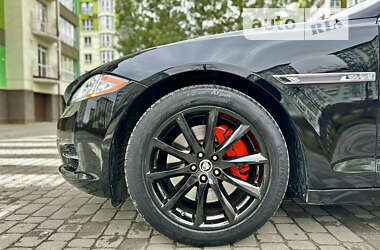 Седан Jaguar XJ 2013 в Івано-Франківську