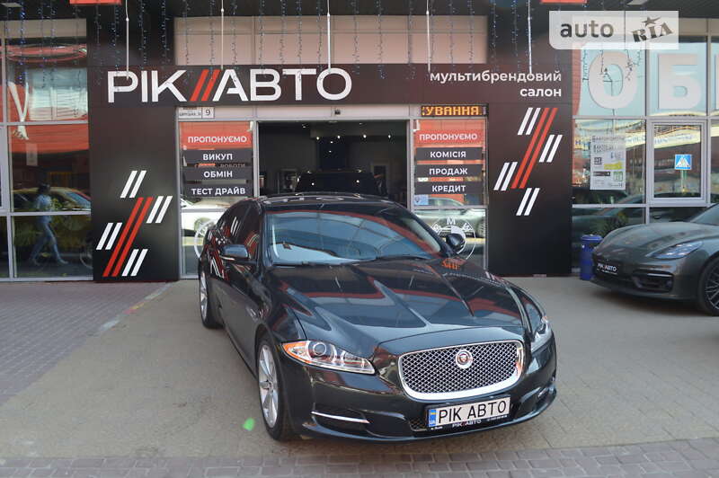 Седан Jaguar XJ 2014 в Львове
