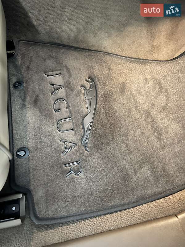 Седан Jaguar XJ 2006 в Києві