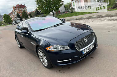 Седан Jaguar XJ 2013 в Чернігові