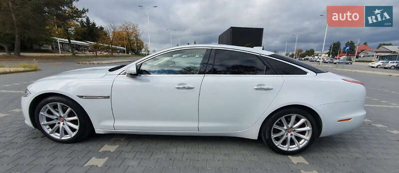 Седан Jaguar XJ 2015 в Рівному