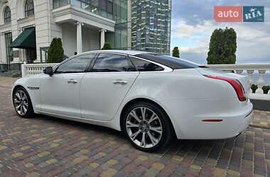 Седан Jaguar XJ 2011 в Одесі