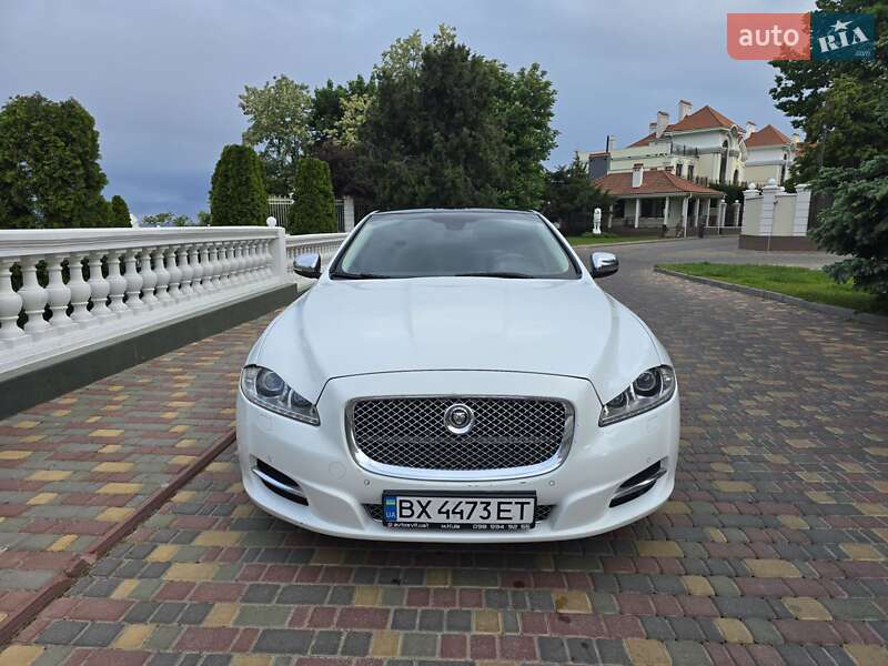 Jaguar XJ 2011