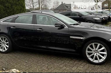 Седан Jaguar XJ 2011 в Луцке