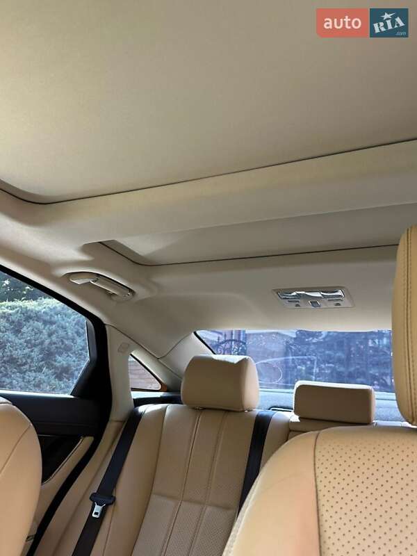 Седан Jaguar XJ 2013 в Киеве