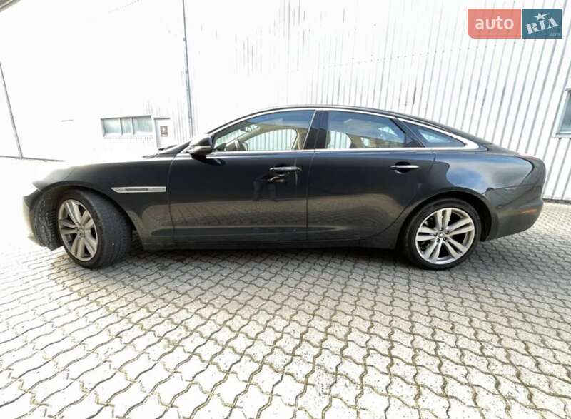 Седан Jaguar XJ 2010 в Киеве