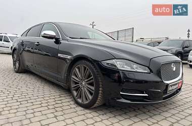 Седан Jaguar XJ 2012 в Львове