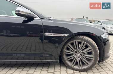 Седан Jaguar XJ 2012 в Львове