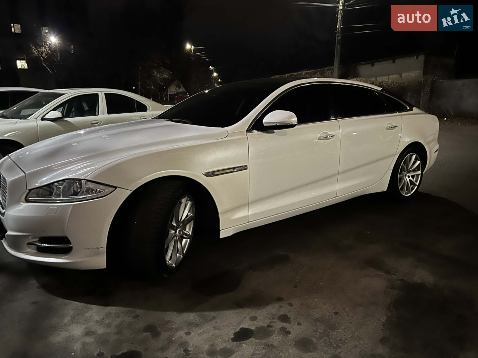 2012 Jaguar XJ - мініатюра 13