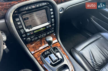 Седан Jaguar XJ 2006 в 