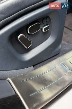 Седан Jaguar XJ 2013 в 
