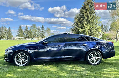 Седан Jaguar XJ 2014 в 