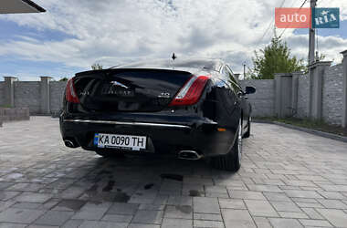 Седан Jaguar XJ 2013 в 