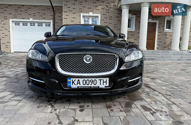 Седан Jaguar XJ 2013 в 
