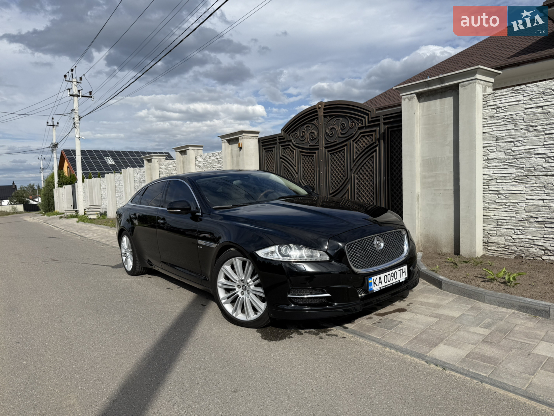 2013 Jaguar XJ - мініатюра 17