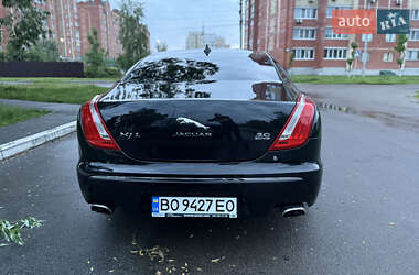 Седан Jaguar XJ 2014 в 