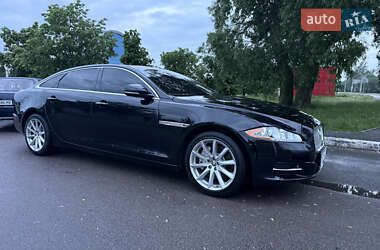 Седан Jaguar XJ 2014 в 