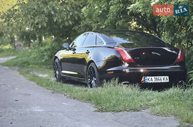 Седан Jaguar XJ 2011 в Львове