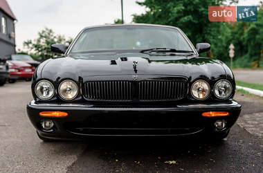 Седан Jaguar XJ 2001 в Киеве