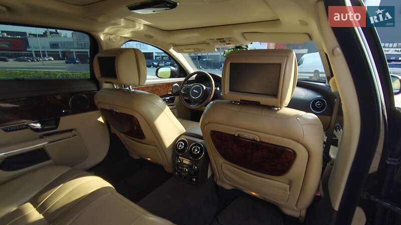 Седан Jaguar XJ 2013 в Киеве фото 35 Седан Jaguar XJ 2013 в Киеве