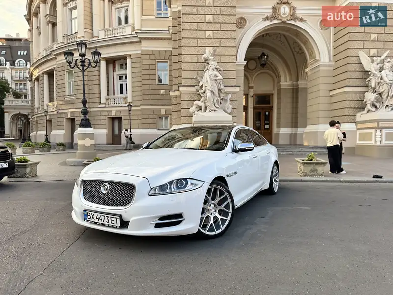 Jaguar XJ 2011