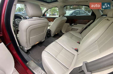 Седан Jaguar XJ 2013 в 