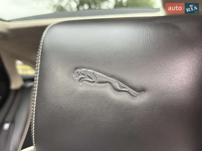 Седан Jaguar XJ 2014 в Борисполе