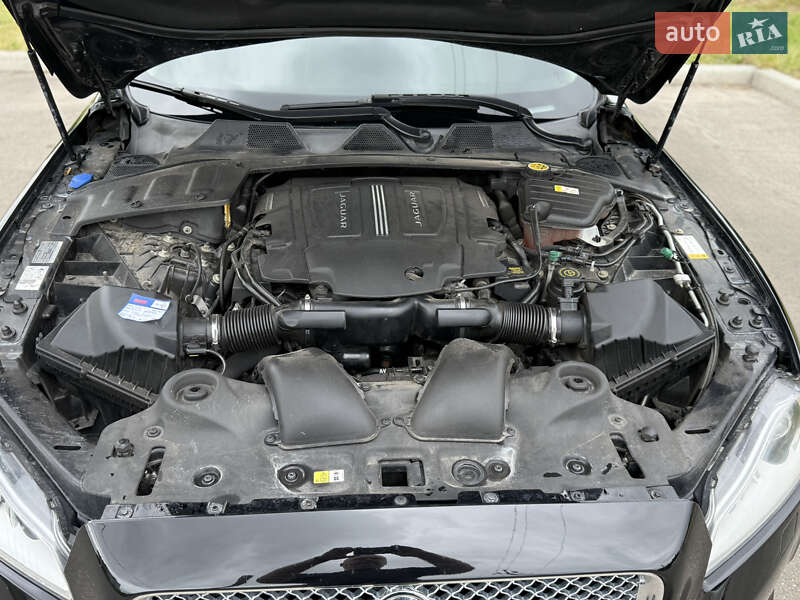 Седан Jaguar XJ 2014 в Борисполе
